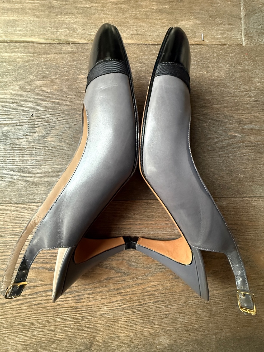 Vintage Ferragamo Slingbacks - Sz 8 EUC Black + Gray New Heel Caps + Sole Grips - Picture 10 of 11